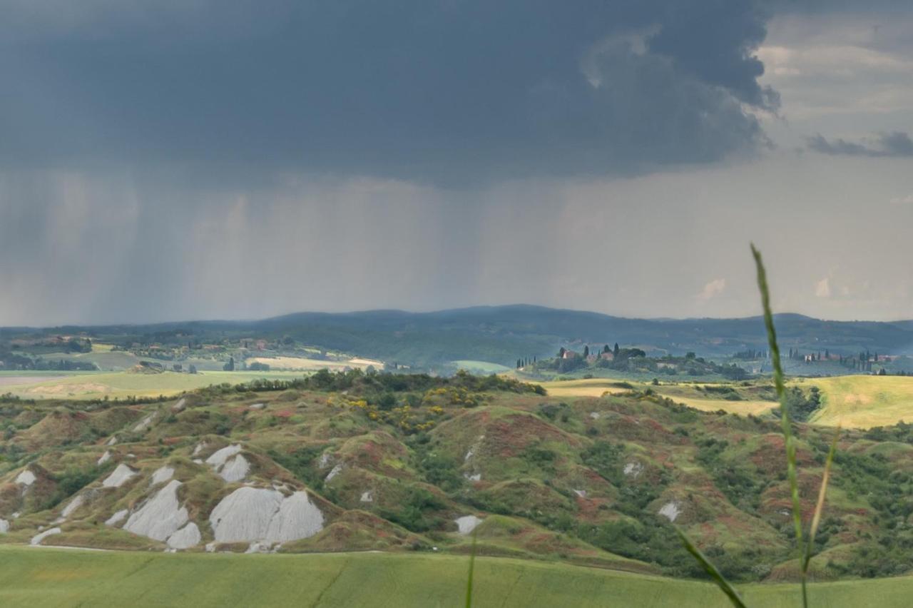 Tuscany Balcony: Crete Senesi Casetta Екстериор снимка