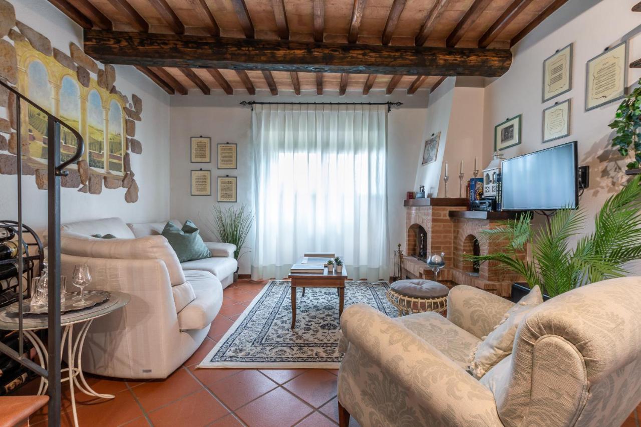 Tuscany Balcony: Crete Senesi Casetta Екстериор снимка