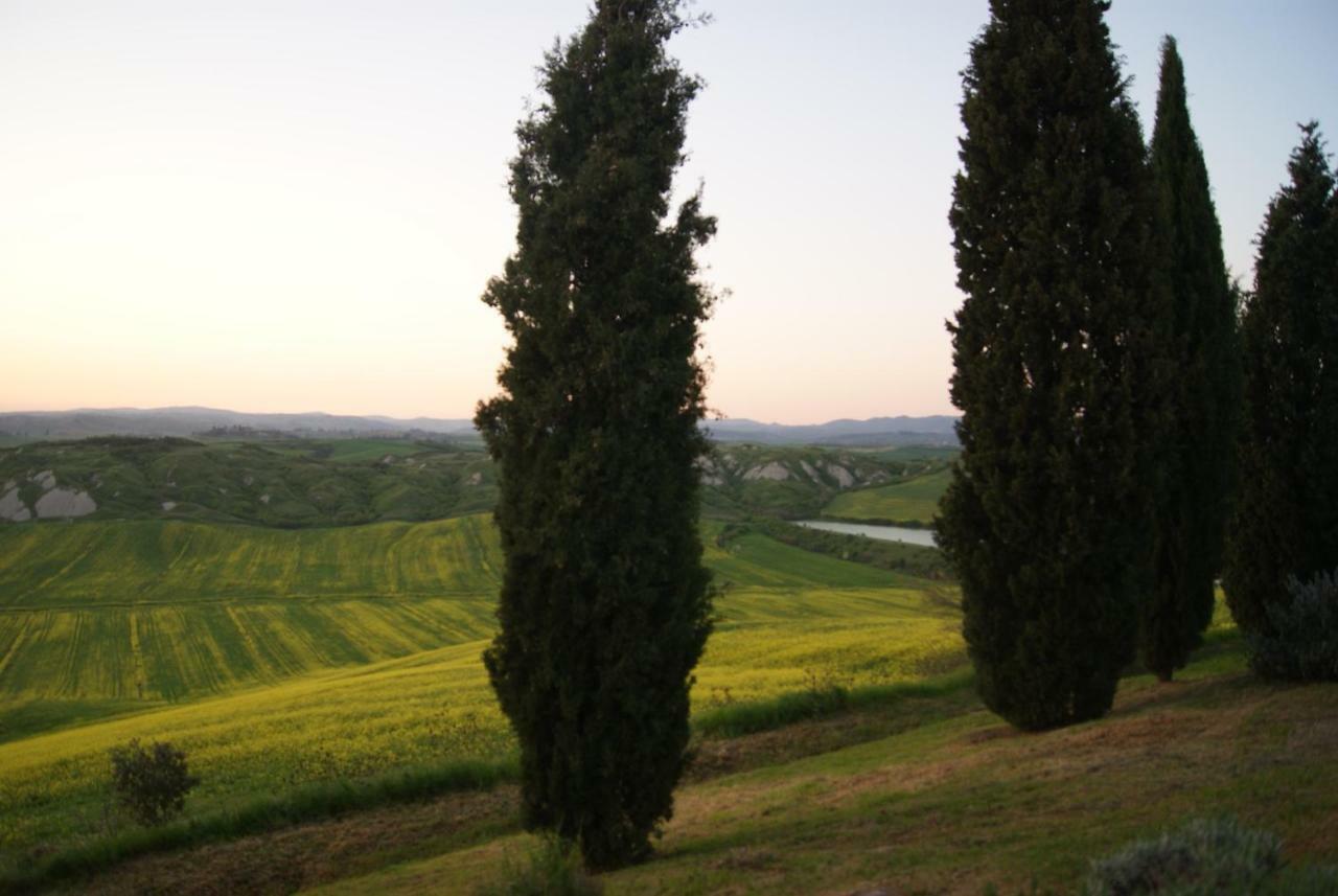 Tuscany Balcony: Crete Senesi Casetta Екстериор снимка